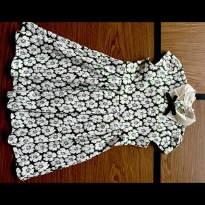 Janie and Jack Girl Dress. Size 6. Green and White color.